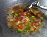 Foto langkah ke 2 dari resep Tumis Kangkung Tauge.