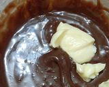 A picture of step 7 of Eggless cake with truffle sauce.