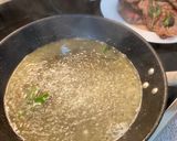 Saltimbocca alla romana – borjúszelet zsályával, pármai sonkával recept fázis 2 fotója