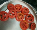 A picture of step 1 of Tomato ke pakode.