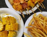 Foto langkah ke 6 dari resep Grilled Chicken & Shrimp Kabobs.