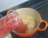 Foto del paso 2 de la receta: Sardinas en salsa de tomate