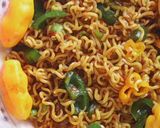 A picture of step 2 of Indomie.