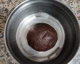 A picture of step 3 of Chocolate Pin wheel Rolls.