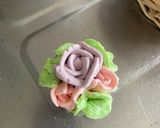 Foto langkah ke 9 dari resep Muffin with buttercream flowers bouquet.