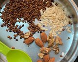 A picture of step 3 of Horsegram kanji (kollu/Kulthi).
