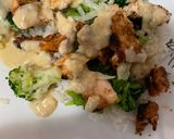 A picture of step 5 of Chicken & broccoli with creamy garlic Parmesan sauce.