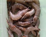 Foto langkah ke 1 dari resep Udang asam manis sederhana.