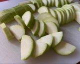 Une image de l'étape 1 de Tagliatelles crème-courgettes.