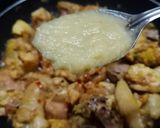 A picture of step 7 of Hariyali Chicken Gravy.