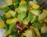 Foto del paso 1 de la receta: Ensalada de aguacate y mango