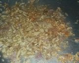 Hình bước làm 3 của món Mì xào hải sản