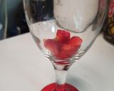Foto langkah ke 2 dari resep Strawberry Yogurt.