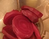 Foto del paso 2 de la receta: Panqueques de remolacha y harina integral