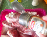 Foto del paso 1 de la receta: Muslos de pavo a la cerveza