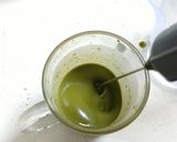Foto langkah ke 2 dari resep Matcha Latte iced.
