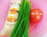 Hình bước làm 1 của món Canh hẹ đậu hủ trứng và cà chua