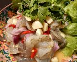 รูปขั้นตอนการทำที่ 5 ของ ยำแซ่บกุ้งสด