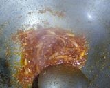 A picture of step 4 of Chilli garlic mushroom.