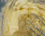 Foto langkah ke 2 dari resep Lotus Biscoff Butter Cookies.