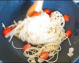 รูปขั้นตอนการทำที่ 4 ของ Salmon garlic honey lemon spaghetti
