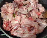 Foto del paso 1 de la receta: Conejo al ajillo