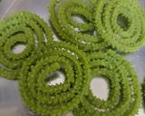 பாலக் முறுக்கு (palak murukku recipe in tamil) ரெசிபி ஸ்டேப் 4 புகைப்படம்