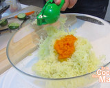Foto del paso 3 de la receta: Causa Rellena de Pollo – Receta peruana