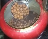 A picture of step 5 of Amritsari chole.