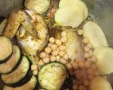 صورة لخطوة 4 من وصفة مدفونه الدجاج مع الباذنجان والحمص 😋