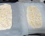 Foto del paso 4 de la receta: Coca de forner con piñones (sin gluten)