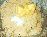 Foto langkah ke 1 dari resep Onion Bread.
