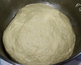 Foto langkah ke 4 dari resep Donat | Tanpa Telur, Tanpa Susu, Tanpa Mixer & 1x Proofing.