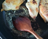 Foto del paso 2 de la receta: Pechuga de pollo con salsa Perrins