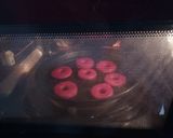 A picture of step 3 of Beetroot doughnuts.