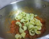 परवल दो प्याज़ा (Parwal Do Payaza ki recipe in Hindi) रेसिपी चरण 3 फोटो
