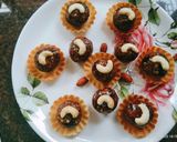 खजूर ड्रायफ्रूटस लाडू रेसिपी (khajur dry fruits ladoo recipe in marathi) रेसिपी स्टेप 10 फोटो