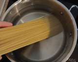 Foto del paso 2 de la receta: Spaghetti con bechamel y queso