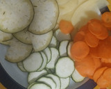 Foto del paso 1 de la receta: Chips vegetales crujientes (al horno)