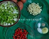 Foto langkah ke 1 dari resep 365. Nasi Telor Ceplok dengan Scallion Oil.