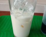 Foto langkah ke 2 dari resep Blue Sky Butterfly Pea Milk.