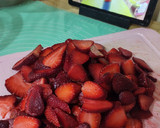 Foto del paso 6 de la receta: Torta de chocolate con Mousse de chocolate y frutillas frescas!!