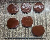 Foto del paso 8 de la receta: Salchijor - Alfajor de salchichón