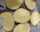 Foto del paso 1 de la receta: Patatas a la cúrcuma en Olla GM