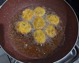 Foto langkah ke 5 dari resep Crispy Melted Cheese Hashbrowns.
