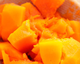 Foto del paso 2 de la receta: Mutabbal de calabaza. Puré de calabaza frío o templado