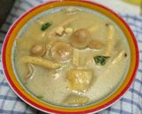 Foto langkah ke 4 dari resep Creamy Mushroom Soup - Edisi Jamur Hutan.