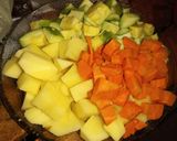 Foto del paso 2 de la receta: Un buen guiso con verduras y arvejas