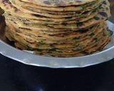 A picture of step 5 of Thepla.