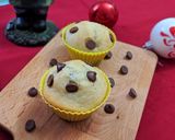 A picture of step 5 of Choco chip muffins.